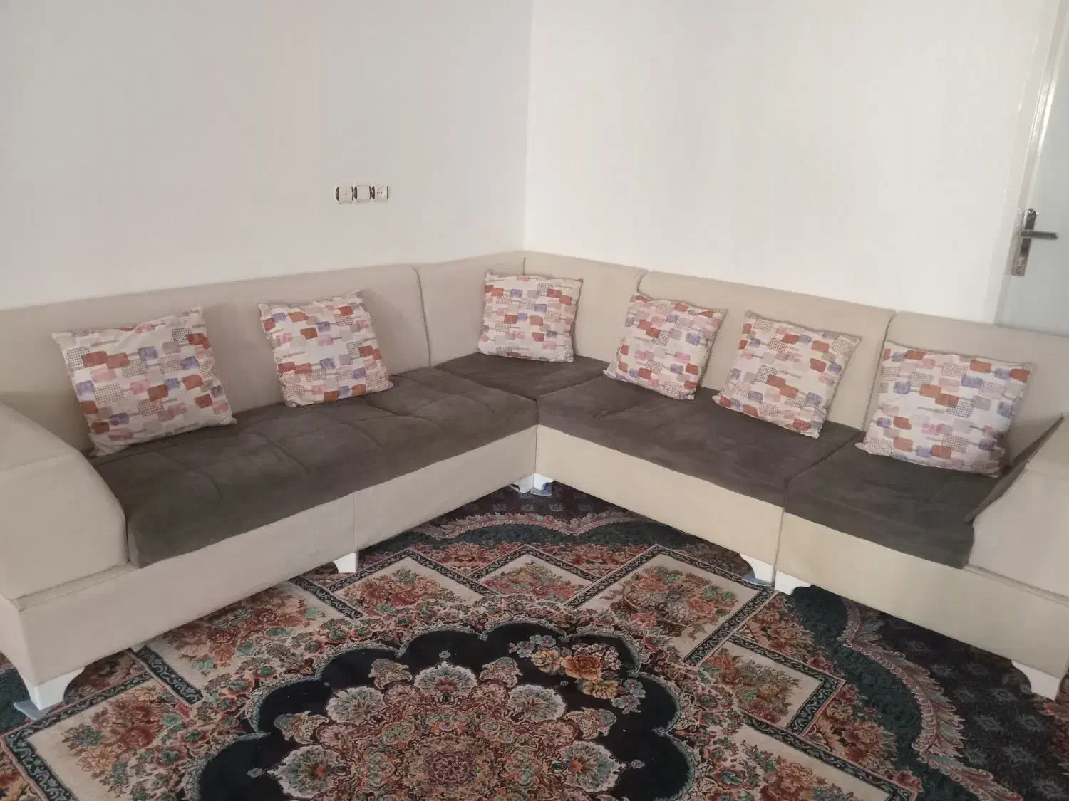 مبل راحتی هفت نفره|مبلمان خانگی و میز عسلی|خرمآباد, |دیوار