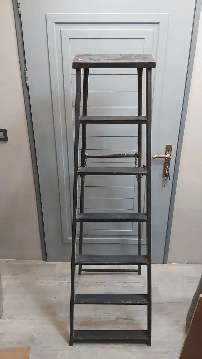 نردبان فلزی تاشو آلیاژ ضخیم ۷ پله فقط ۱۸۰۰|ابزارآلات|اصفهان, خواجه عمید|دیوار