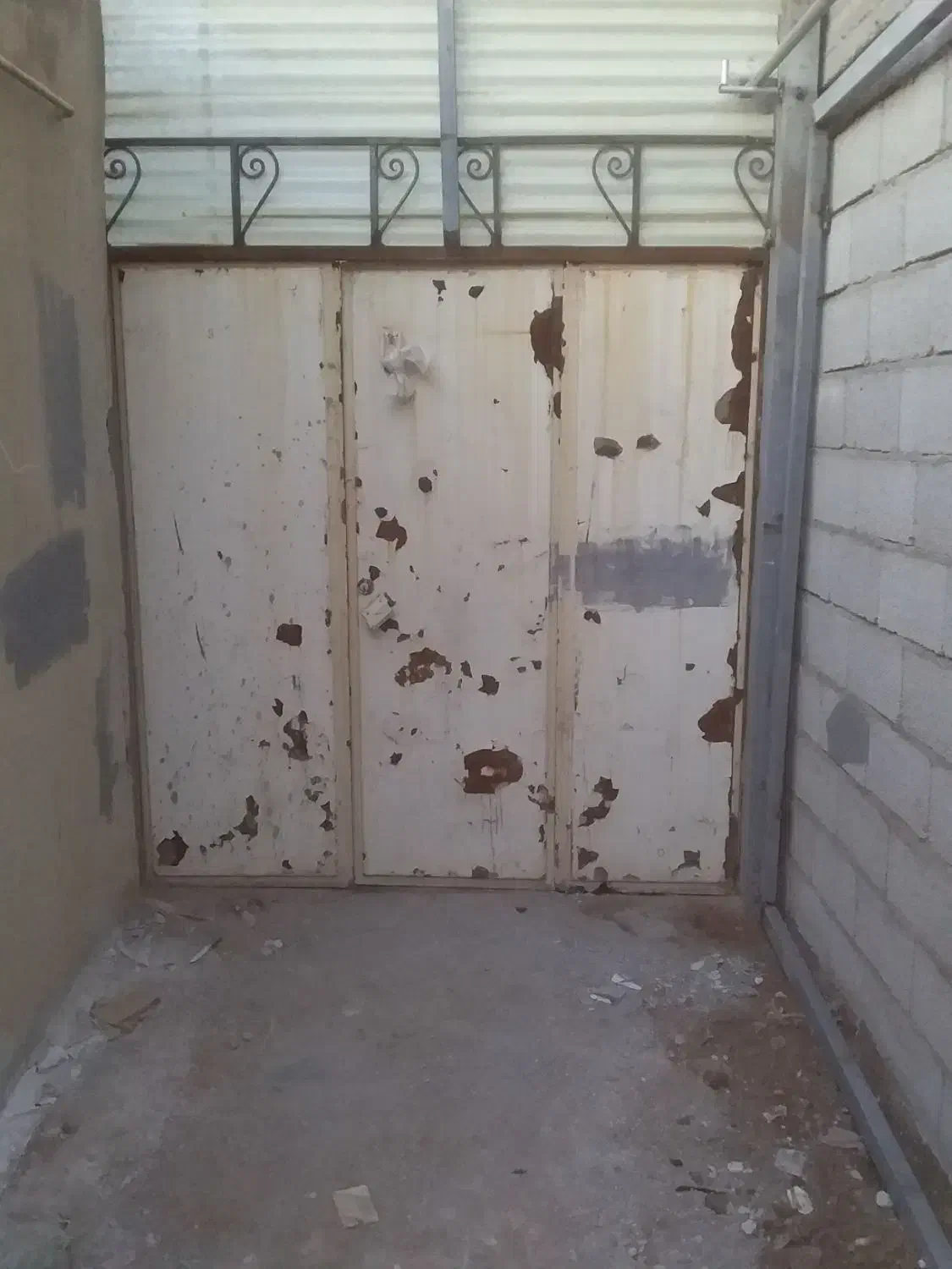 درب حیاط دست دوم|مصالح و تجهیزات ساختمان|باسمنج, |دیوار