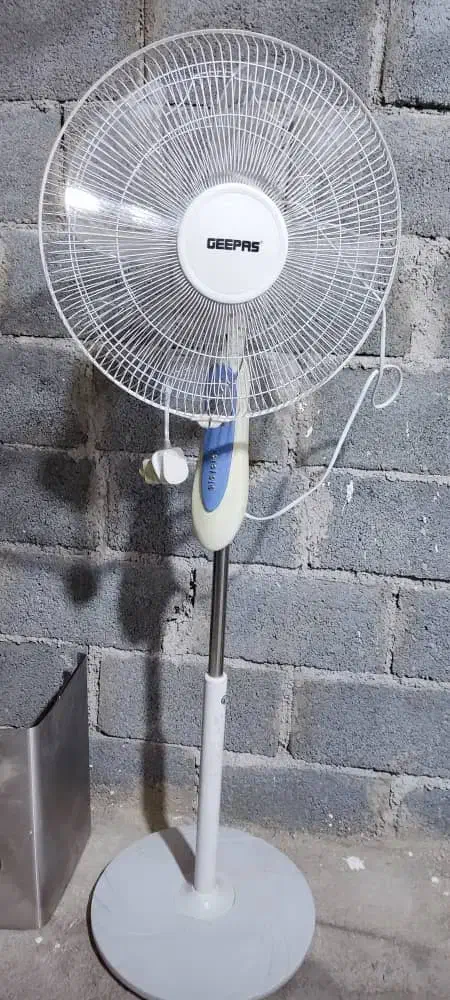 پنکه استوک|پنکه و تصفیه‌کنندهٔ هوا|لامرد, |دیوار