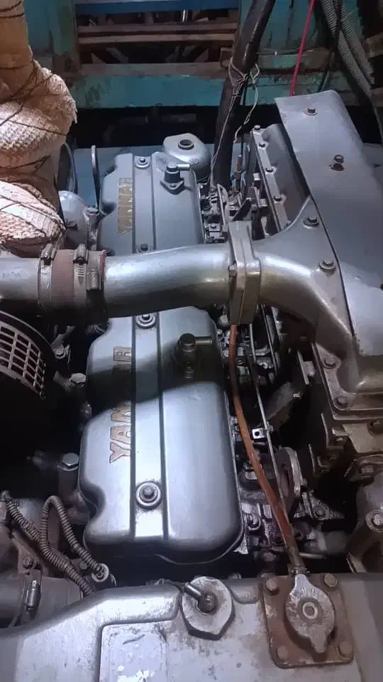 متور یانمار ۳۳۰|قایق و سایر وسایل نقلیه|بندر گناوه, |دیوار