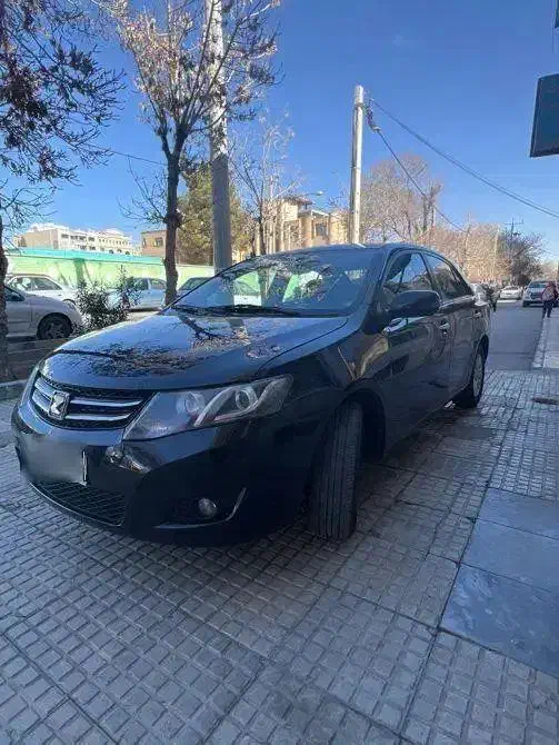 آریو زوتی مدل ۲۰۱۴|خودرو سواری و وانت|شاهین‌شهر, فردوسی|دیوار