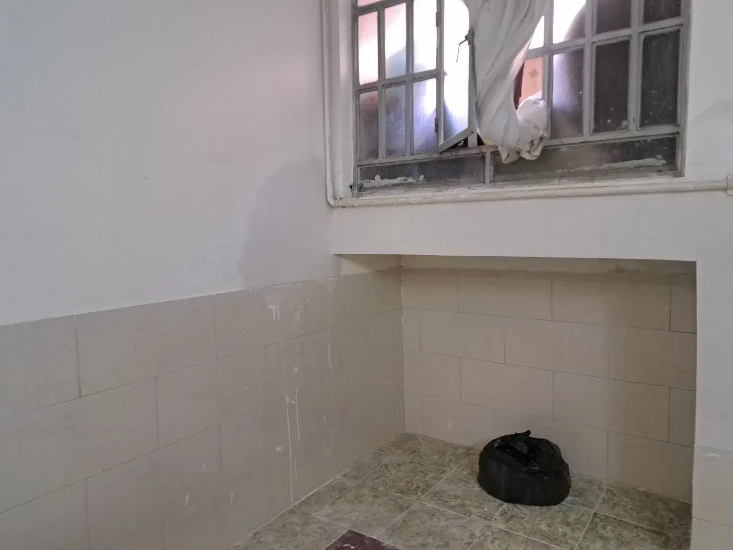 لکه گیری گچ|خدمات پیشه و مهارت|حمیدیا, |دیوار