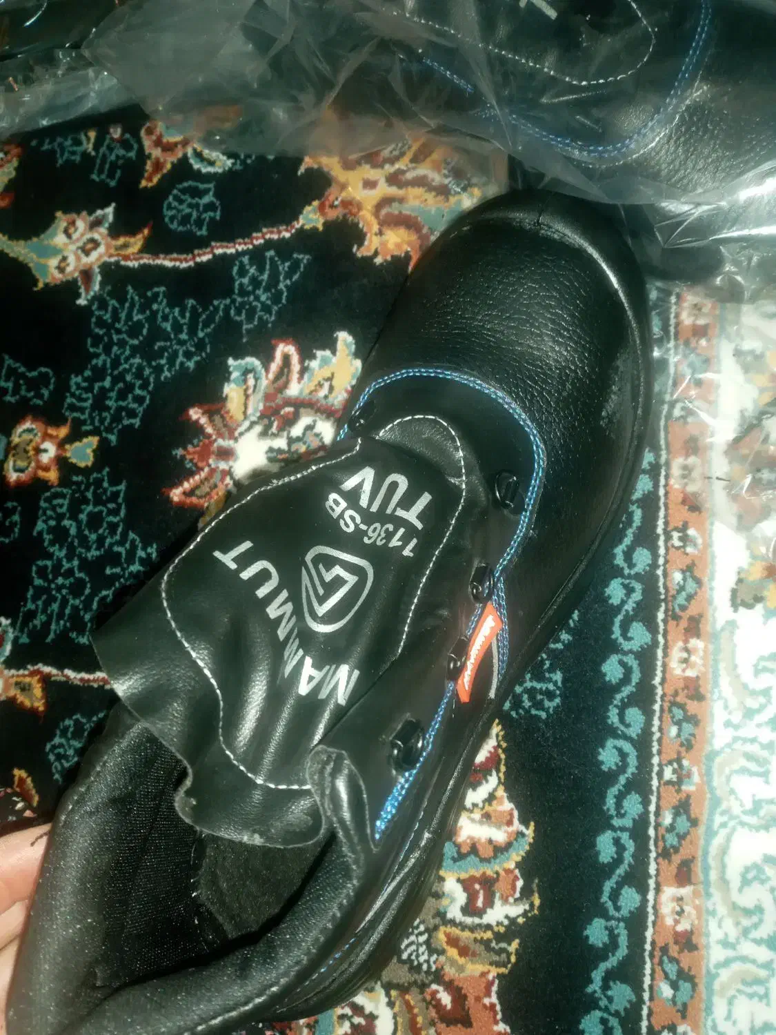 کفش ایمنی|کیف، کفش، کمربند|رودهن, |دیوار