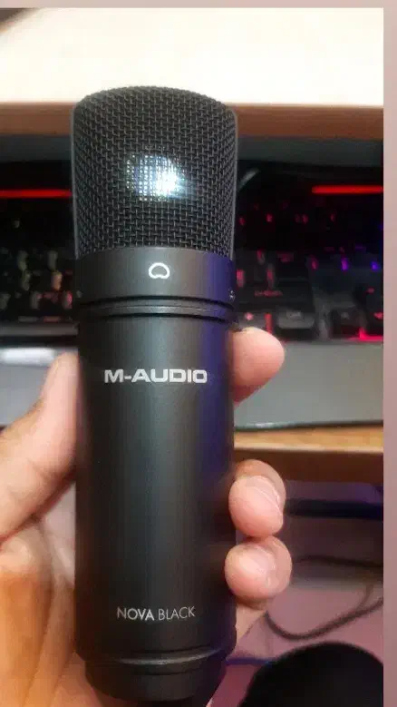 میکروفون استدیو|آلات موسیقی|آشخانه, |دیوار