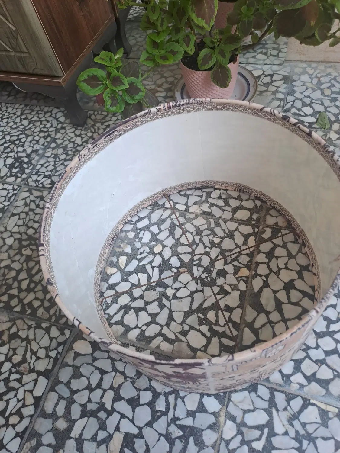 کلاهک آباژو|چراغ خواب و آباژور|رشت, نظری|دیوار