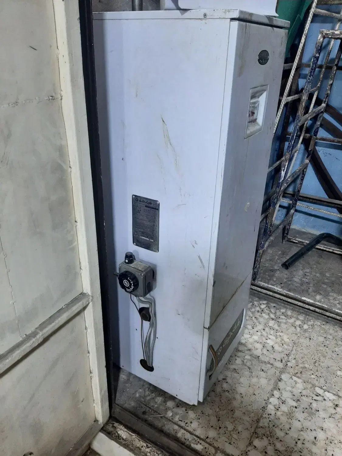 آبگرمکن مخزنی|آبگرمکن، پکیج، شوفاژ|بندر ماهشهر, |دیوار