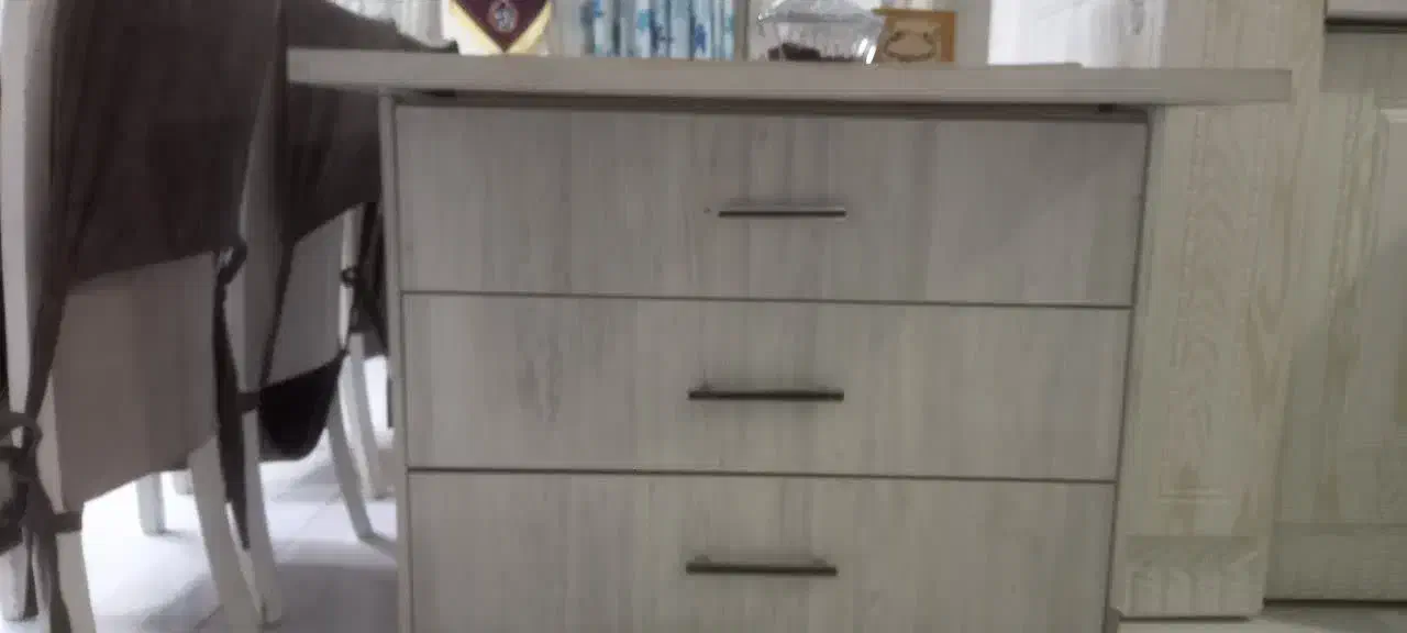 میز جزیره|میز و صندلی غذاخوری|کرج, عظیمیه|دیوار