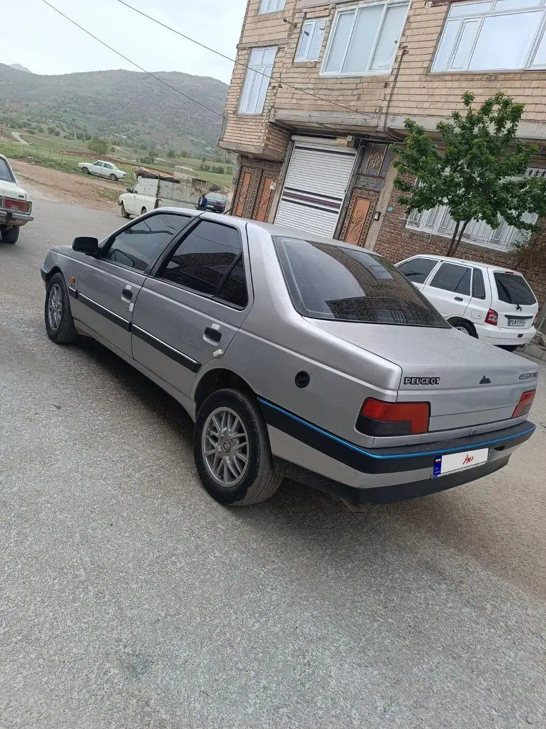 فروشی|خودرو سواری و وانت|بانه, |دیوار