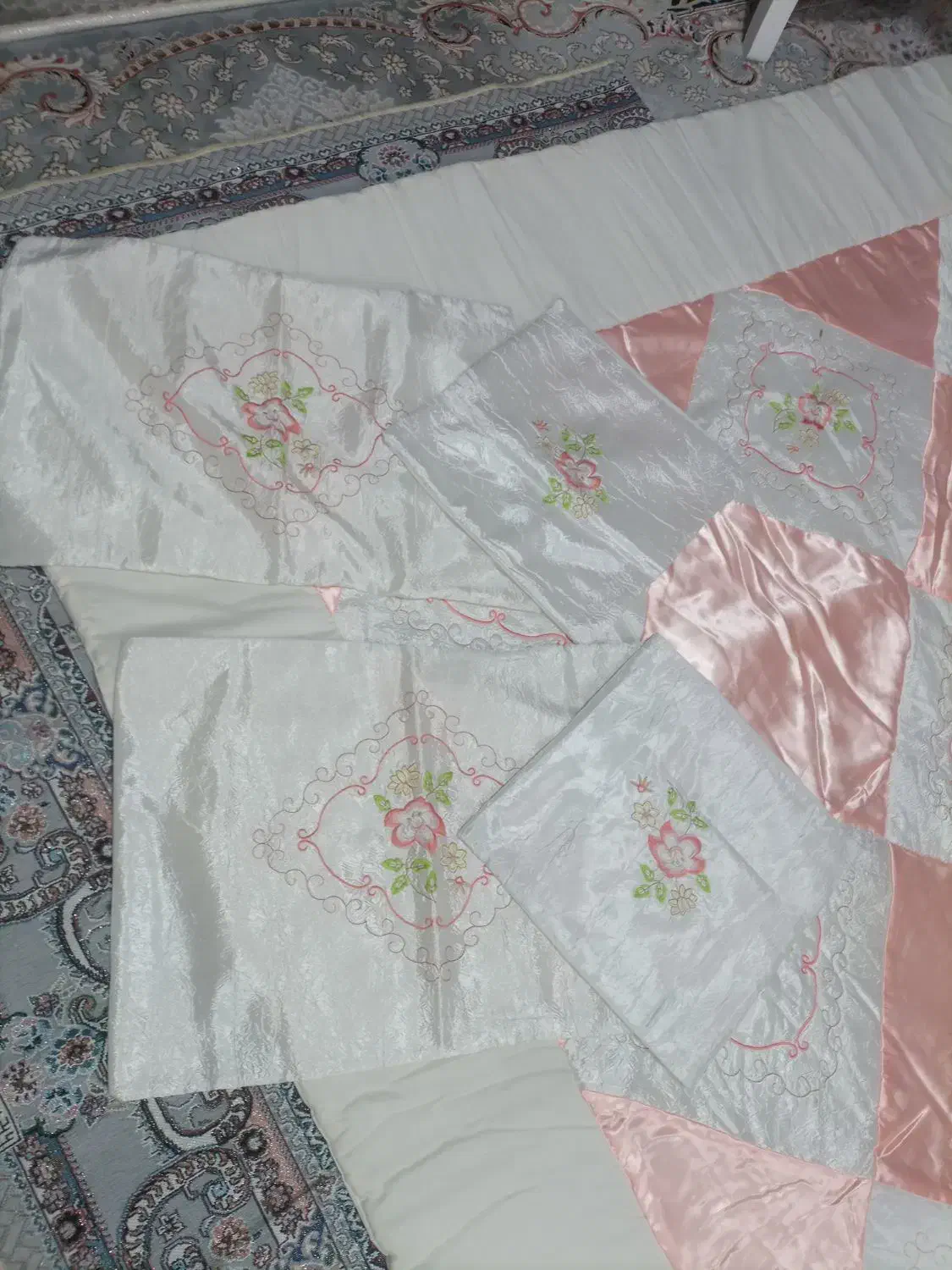 لحاف بندری|رختخواب، بالش، پتو|گلبهار, شهر جدید گلبهار|دیوار