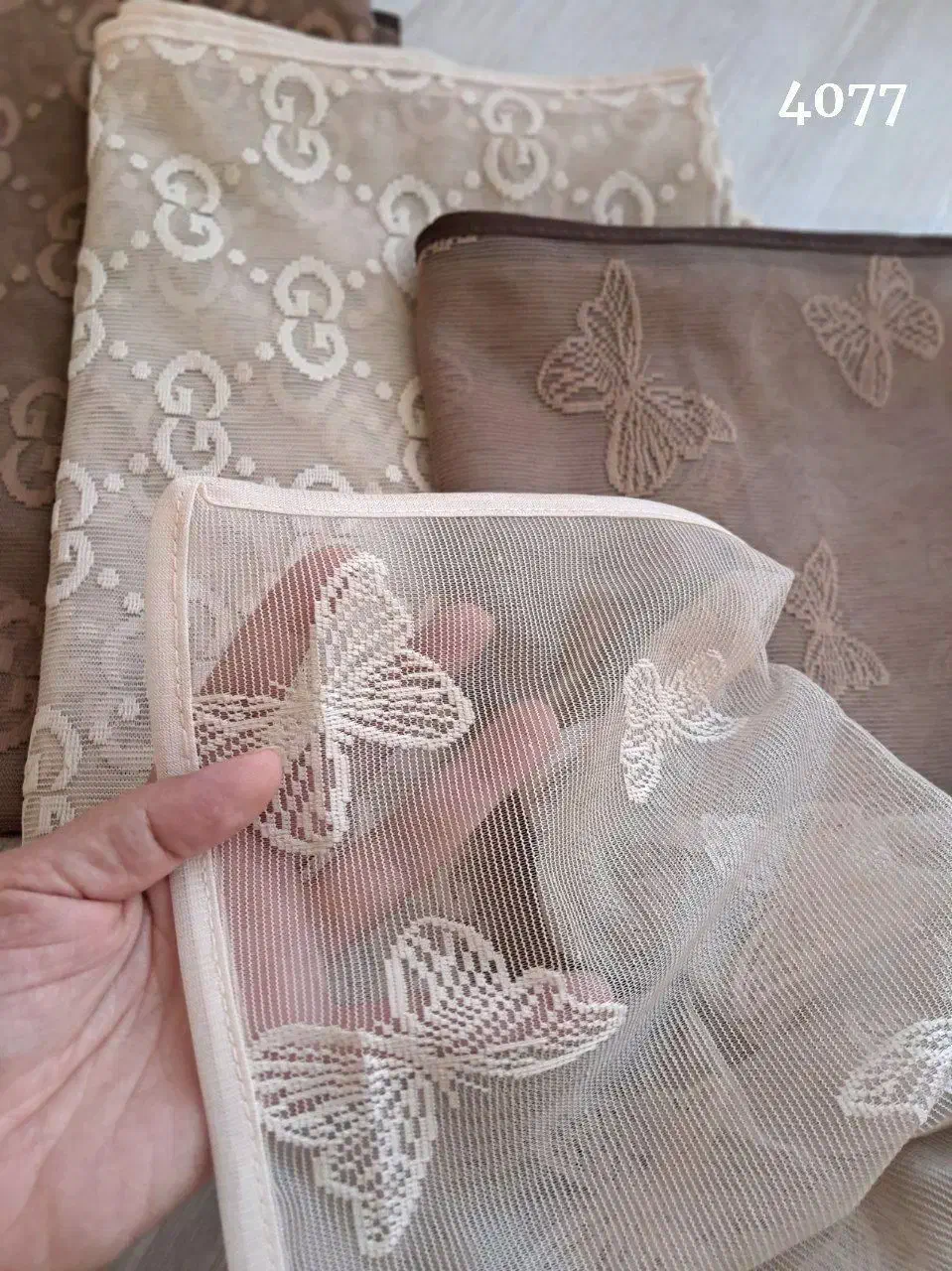 شال و روسری|لباس|کاشان, عربها|دیوار