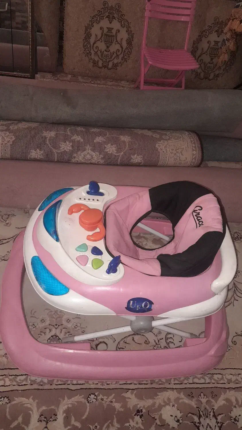 مقداری وسیله|اسباب‌بازی بچه|شوشتر, |دیوار