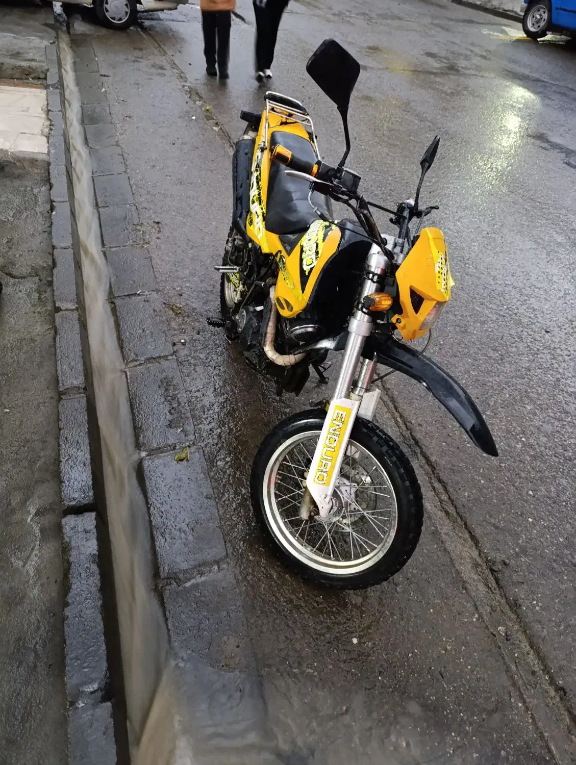 تریل 200|موتورسیکلت|سنندج, |دیوار