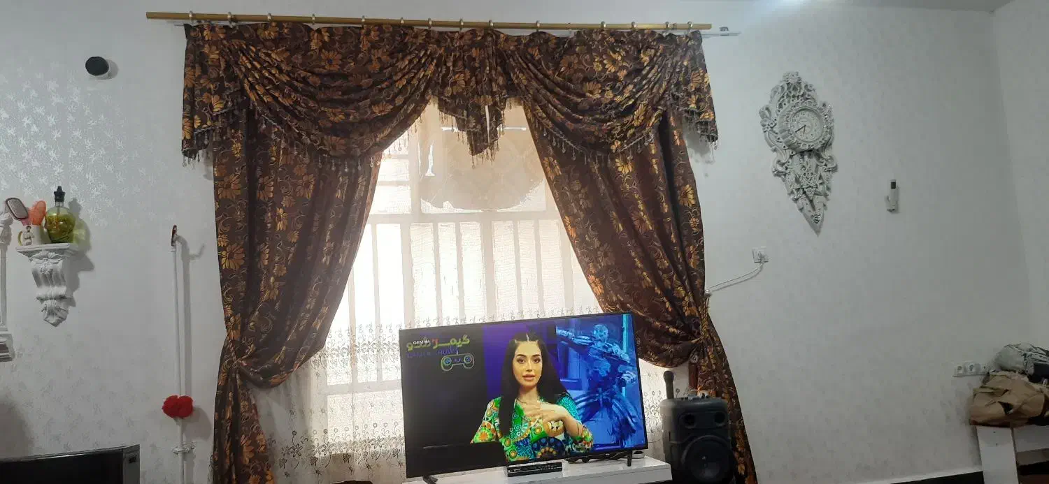 پرده|پرده، رانر، رومیزی|باغ ملک, |دیوار