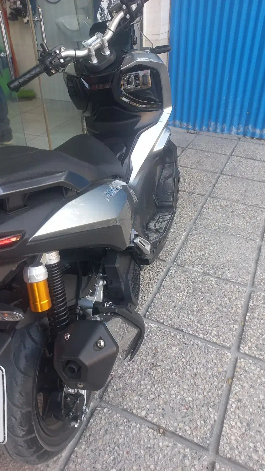 Adv 150|موتورسیکلت|شیراز, کاراندیش|دیوار