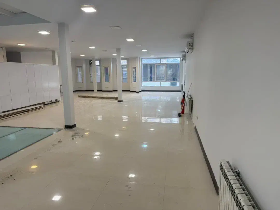 ۹۵۰ متر مستغلات اداری ممتاز در ۳ طبقه مستقل