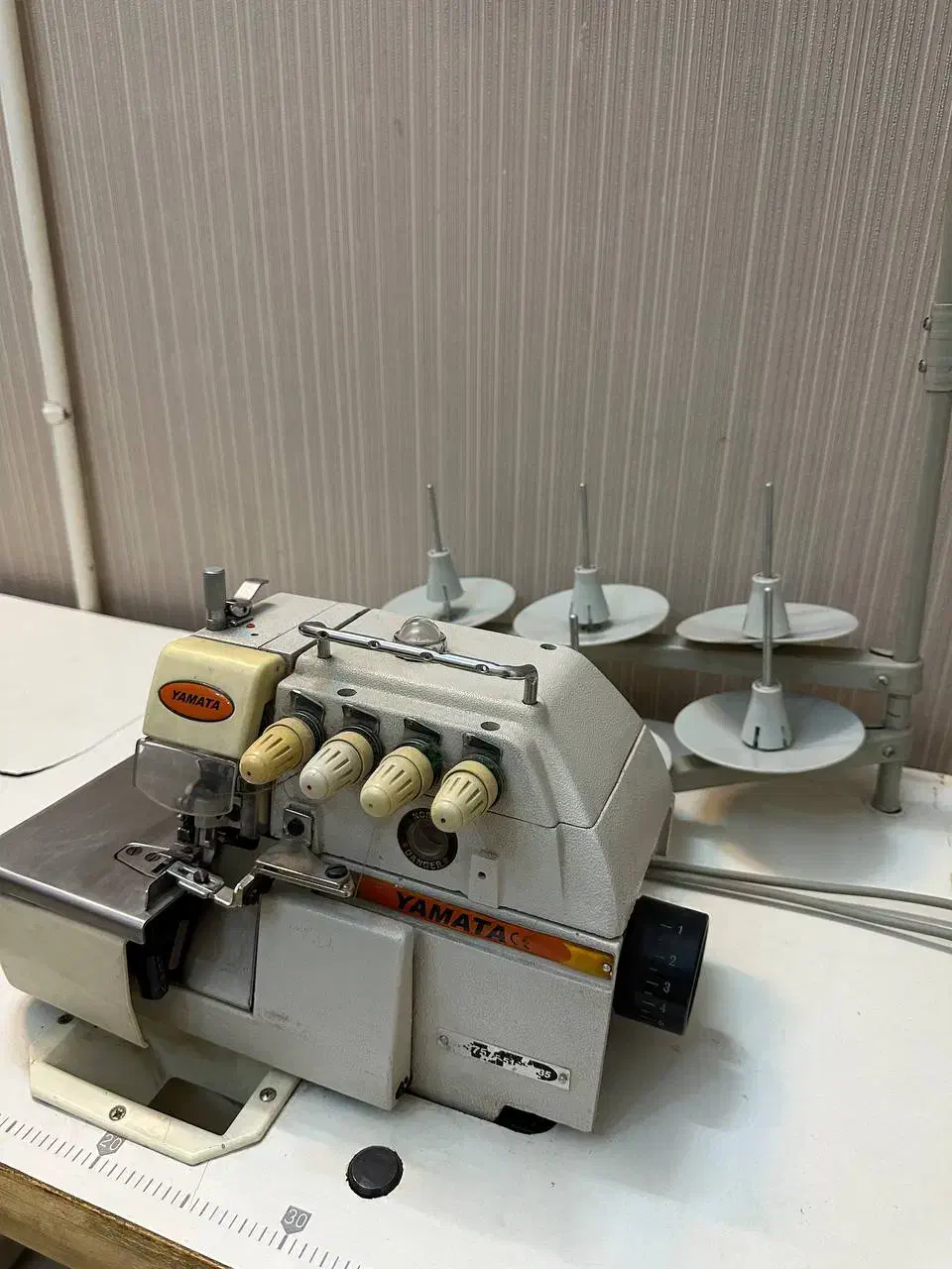 چرخ سردوز پنج نخ یاماتا|چرخ خیاطی و ریسندگی|مشهد, آزادشهر|دیوار