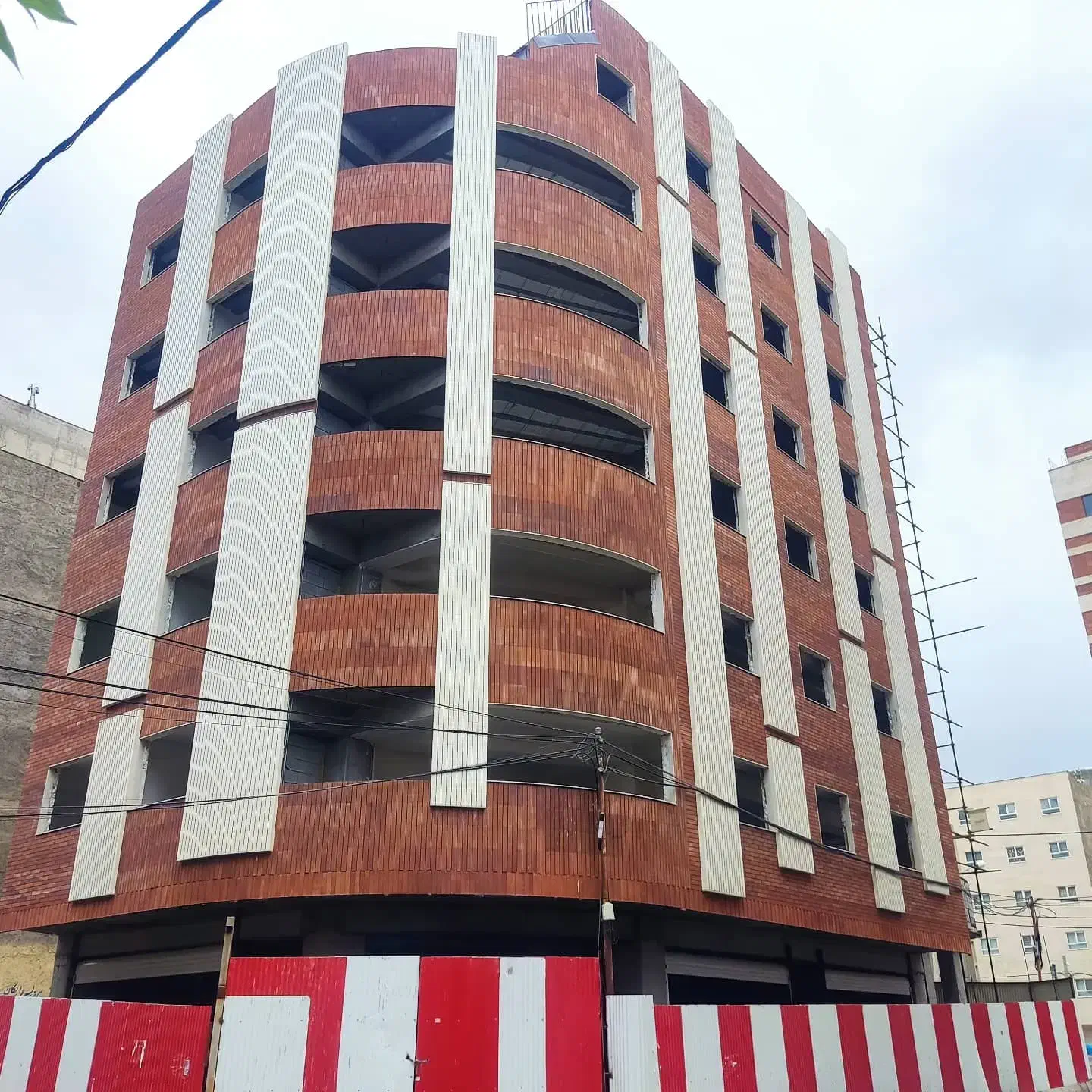 نماکار ساختمان نزدیک به بیست سال سابقه|خدمات پیشه و مهارت|تبریز, |دیوار