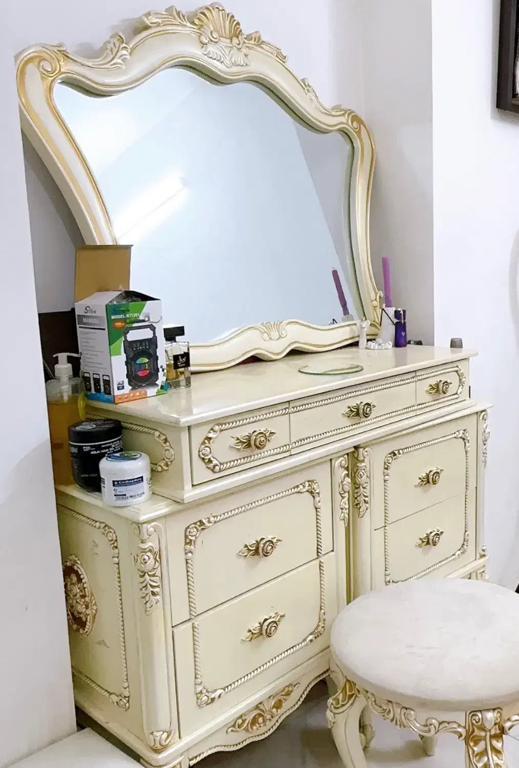 تخت|تخت و سرویس خواب|اصفهان, ارداجی|دیوار