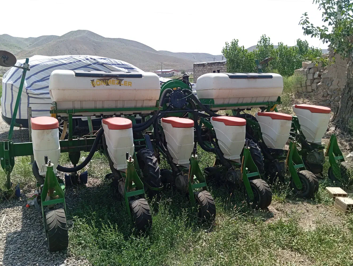 ذرت کار ردیف کار پنوماتیک ترکیه شش ردیفه با کودکار|قطعات یدکی و لوازم جانبی|بران, |دیوار