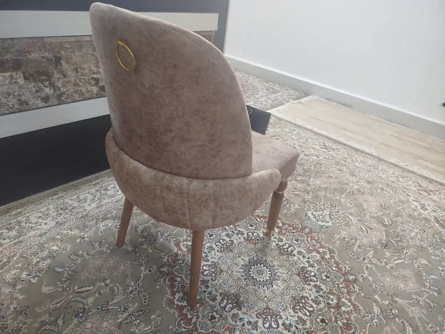 صندلی|میز و صندلی غذاخوری|زاهدان, |دیوار