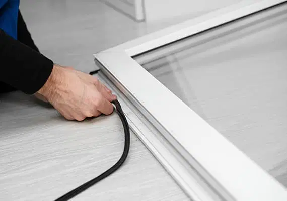 ریگلاژی درب و پنجره upvc شیشه (نصاب یا تعمیرات)|خدمات پیشه و مهارت|کرمانشاه, |دیوار