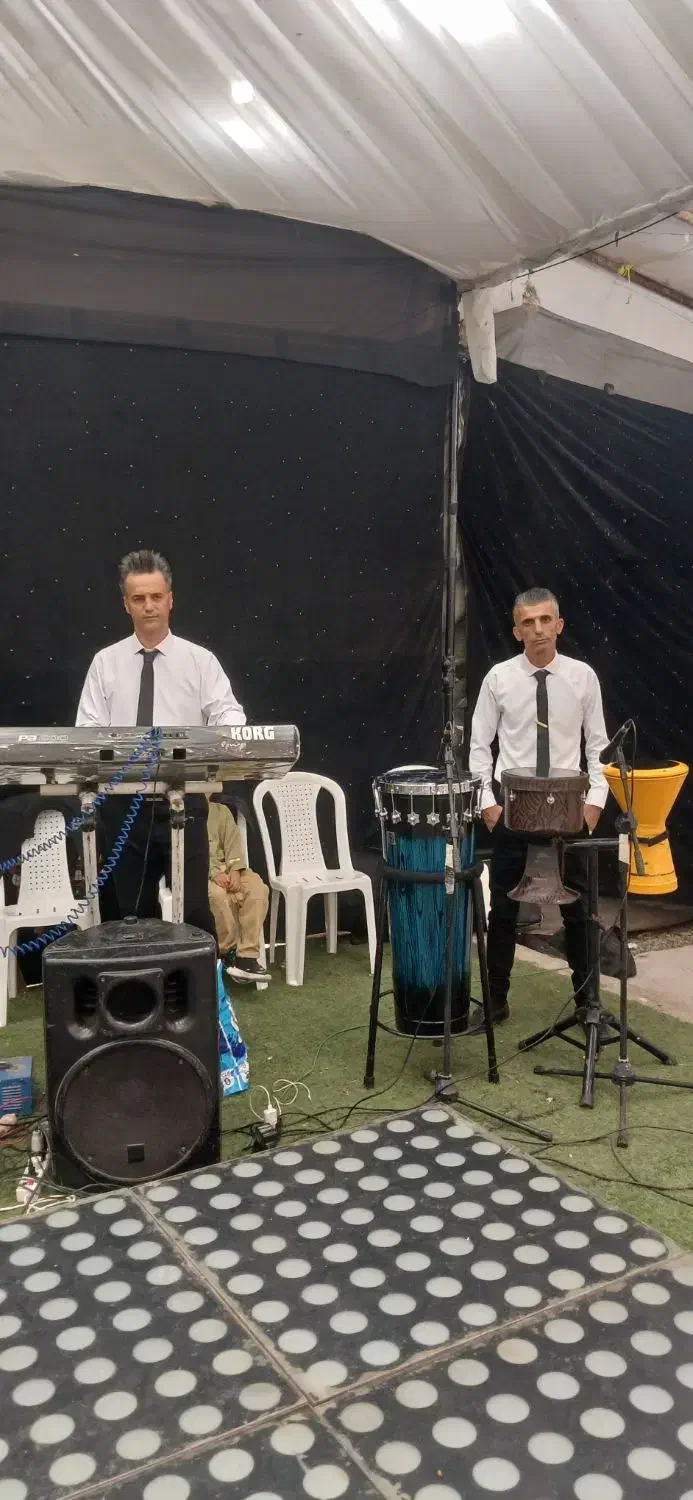 موزیک زنده|خدمات پذیرایی، مراسم|شاندرمن, |دیوار