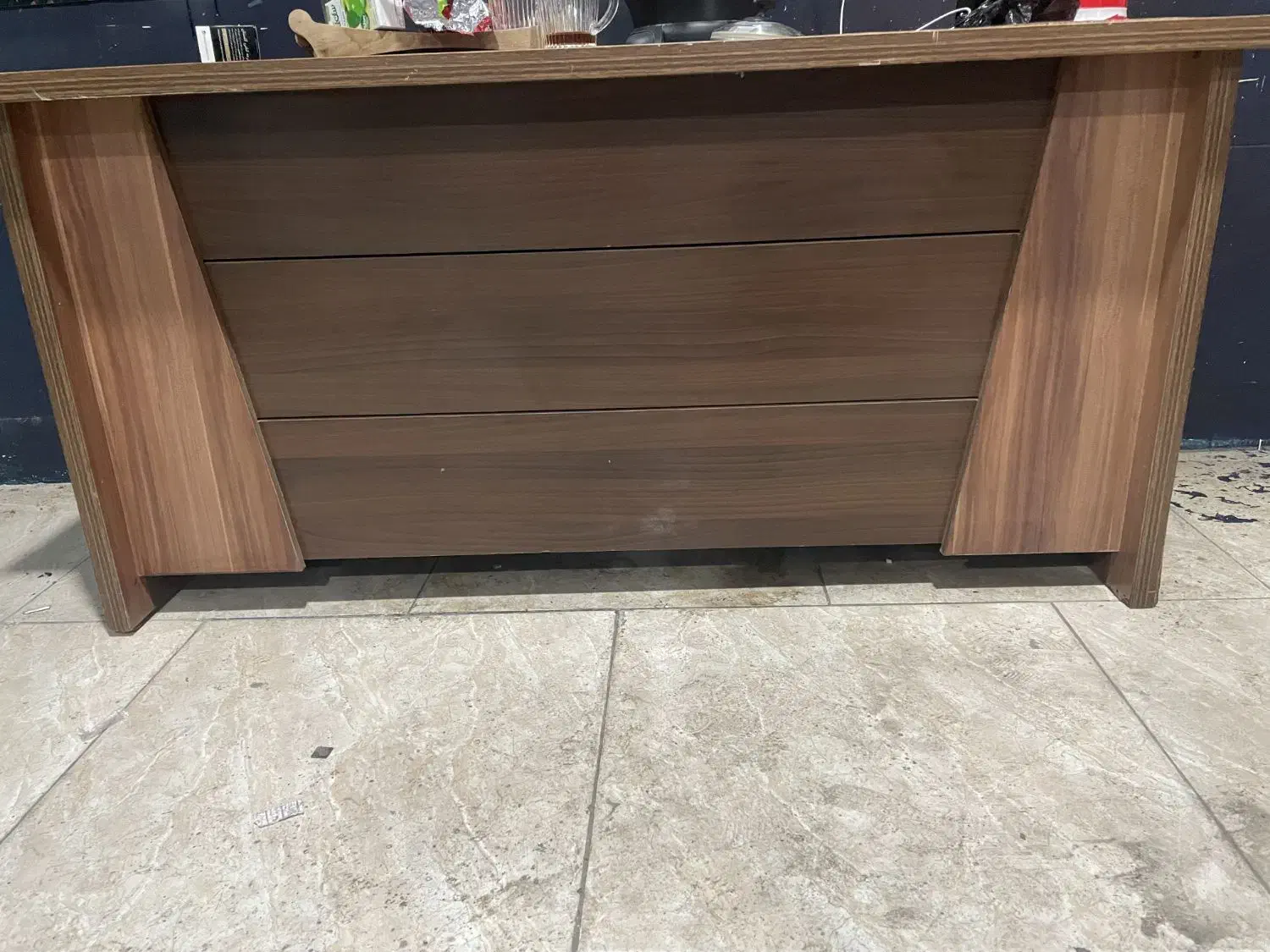 میز پیشخوان و صندلی در حد|مبلمان اداری|دورود, |دیوار