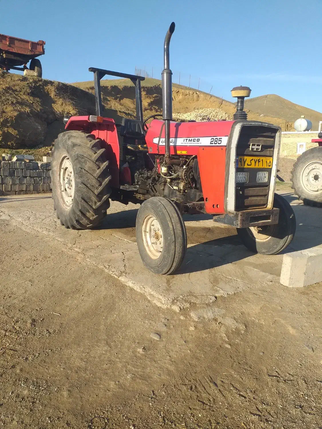 تراکتور ۲۸۵مدل ۸۲|خودرو سنگین|تبریز, |دیوار