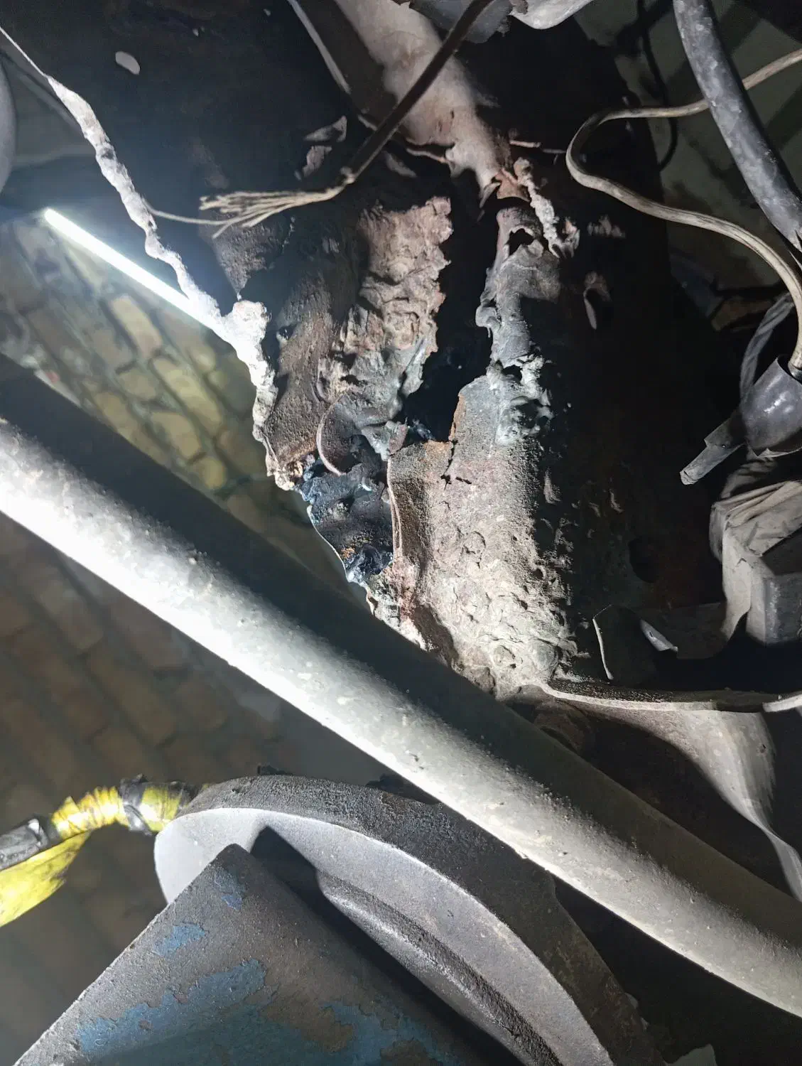 جوشکاری شاستی خودرو ترک شکستگی. جوشCo2 با ضمانت|خدمات موتور و ماشین|کرج, ملک‌آباد|دیوار