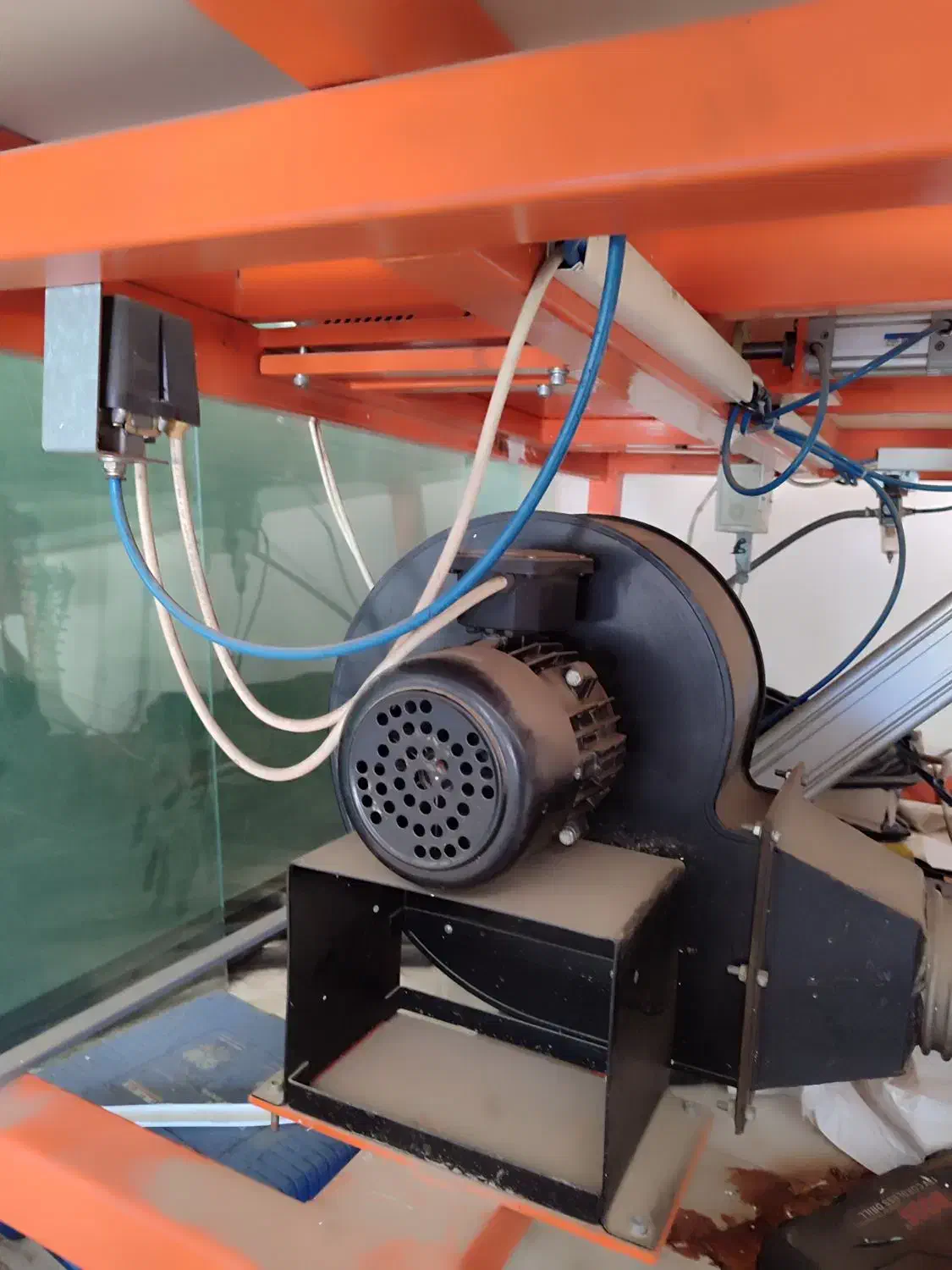 دستگاه پرس شیشه تک سر|ماشین‌آلات صنعتی|تهران, مولوی|دیوار