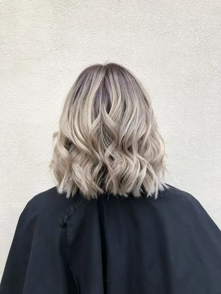 خدمات و آموزش تخصصی رنگ و لایت اقساطی|خدمات آرایشگری و زیبایی|شیراز, شهرک سراج|دیوار