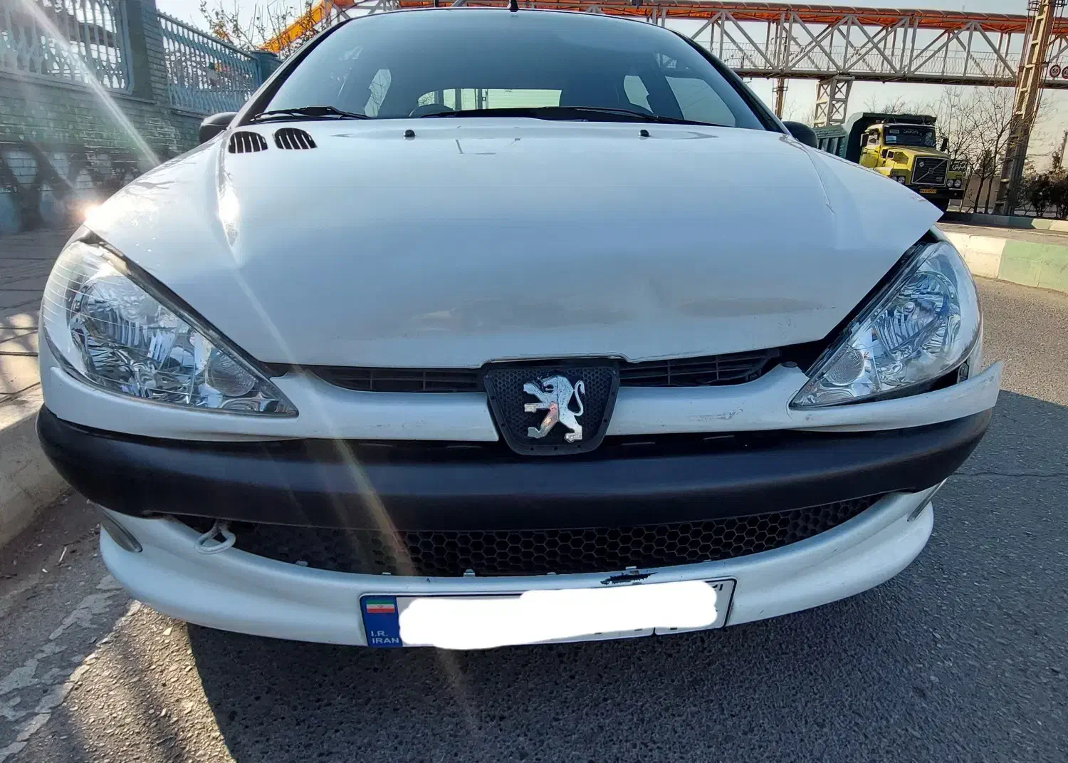 کاپوت ۲۰۶|قطعات یدکی و لوازم جانبی|رشت, باهنر|دیوار