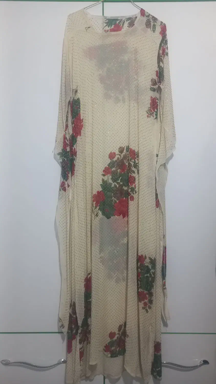 کراس کوردی|لباس|سنندج, |دیوار