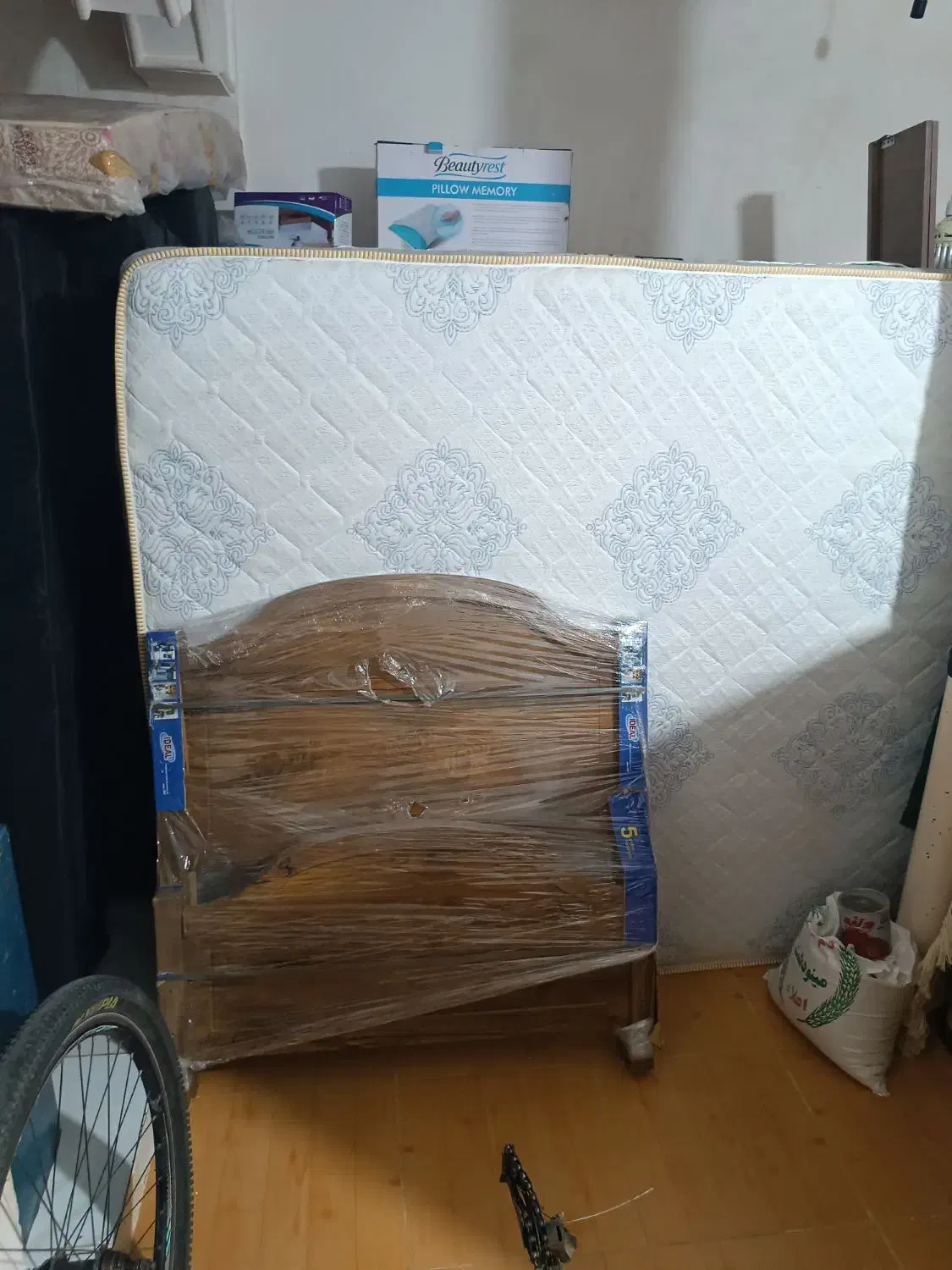 تشک تخت|تشک تختخواب|گالیکش, |دیوار