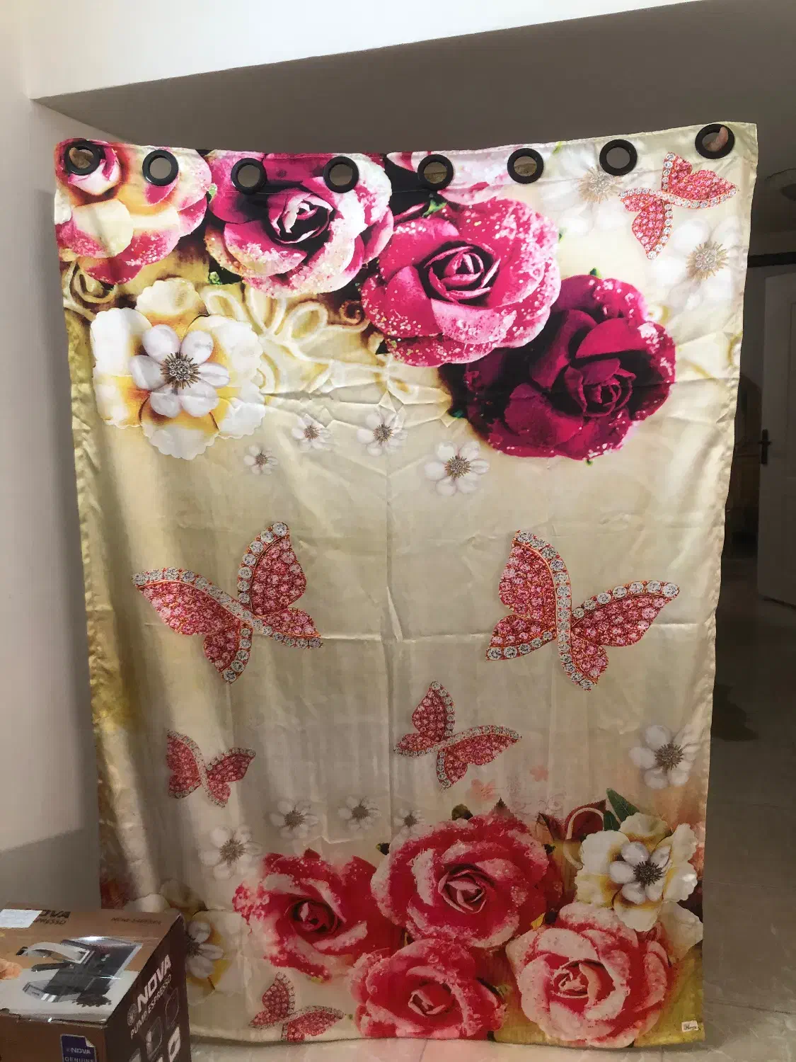 فرش ۴ متری نونو|فرش|هشتگرد, فاز ۲ مهستان|دیوار