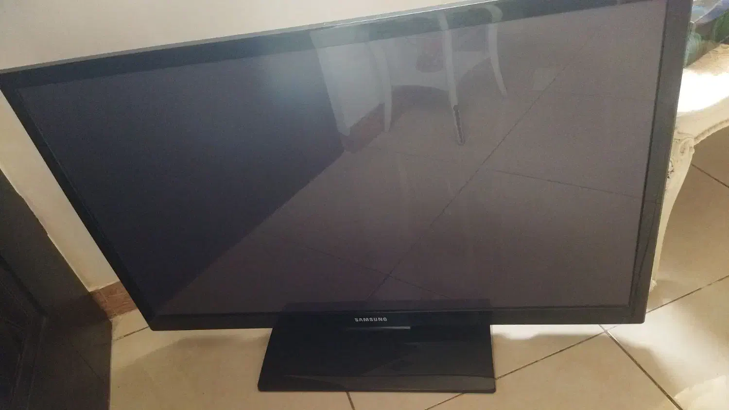 خریدار و فروشنده انواع تلویزیون های شکسته و سالم|تلویزیون و پروژکتور|رشت, خبرنگار|دیوار