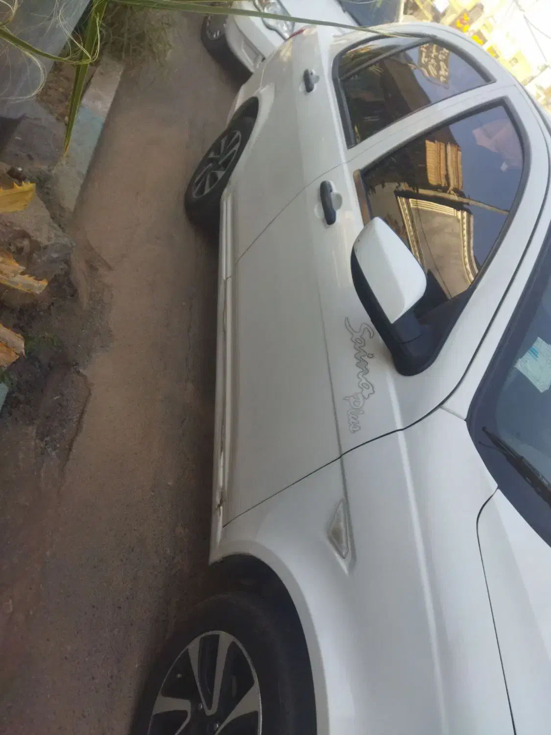 ساینا پلاس مانیتور دوربین سنسور دنده عقب|خودرو سواری و وانت|یزد, |دیوار