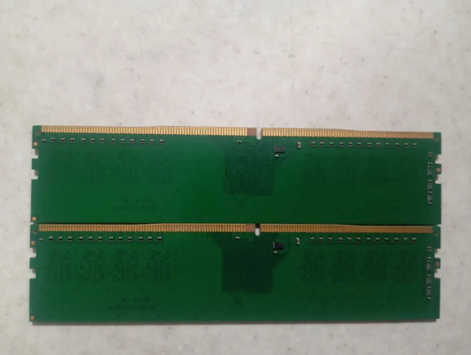 2 عدد رم کامپیوتر 8 گیگ DDR4|قطعات و لوازم جانبی رایانه|سنندج, |دیوار