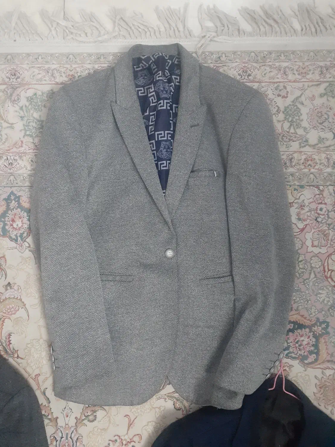 ۵ عدد کت تک|لباس|کرج, عظیمیه|دیوار