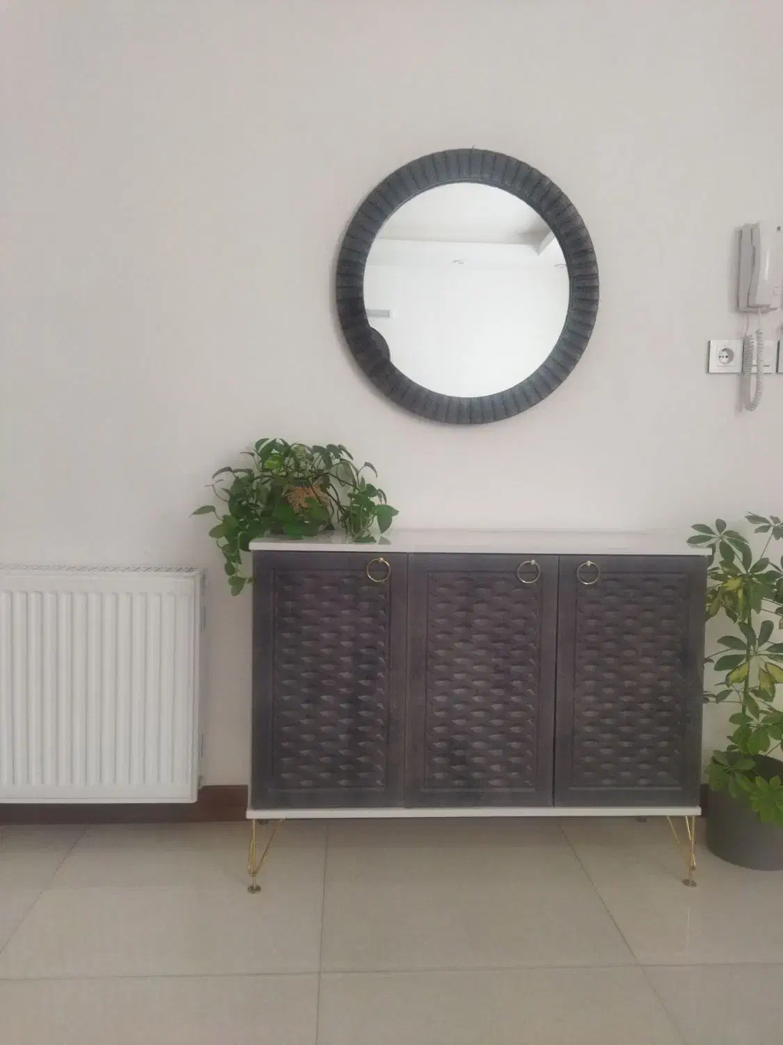 جاکفشی در حدنو با آیینه رنگ طوسی سفید|جاکفشی، کمد، دراور|شیروان (خراسان), |دیوار