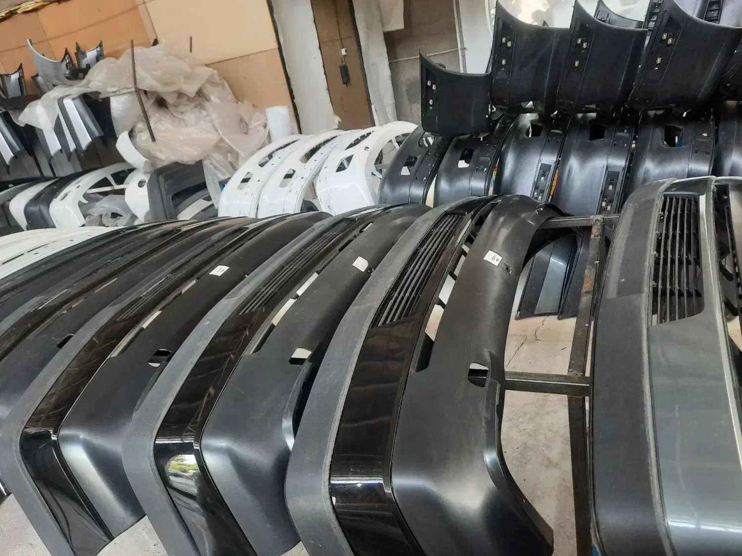 سپر ماشین پژو پارس|قطعات یدکی و لوازم جانبی|مشکیندشت, |دیوار