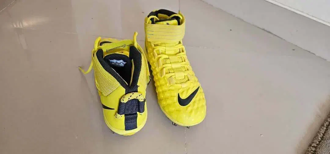 کفش فوتبال نایک اورجینال|کیف، کفش، کمربند|شیراز, آزادی|دیوار