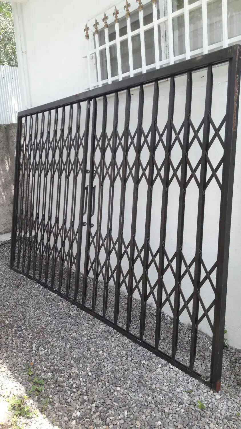 کرکره آکاردئونی|مصالح و تجهیزات ساختمان|سنگر, |دیوار