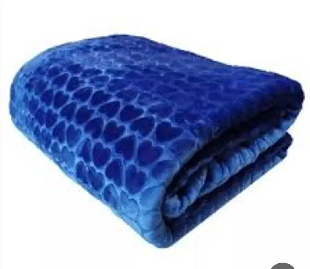 فروش  ۱۰۰ عدد پتو دونفره گلبرجسته ضخیم|رختخواب، بالش، پتو|کرج, کمال‌شهر|دیوار