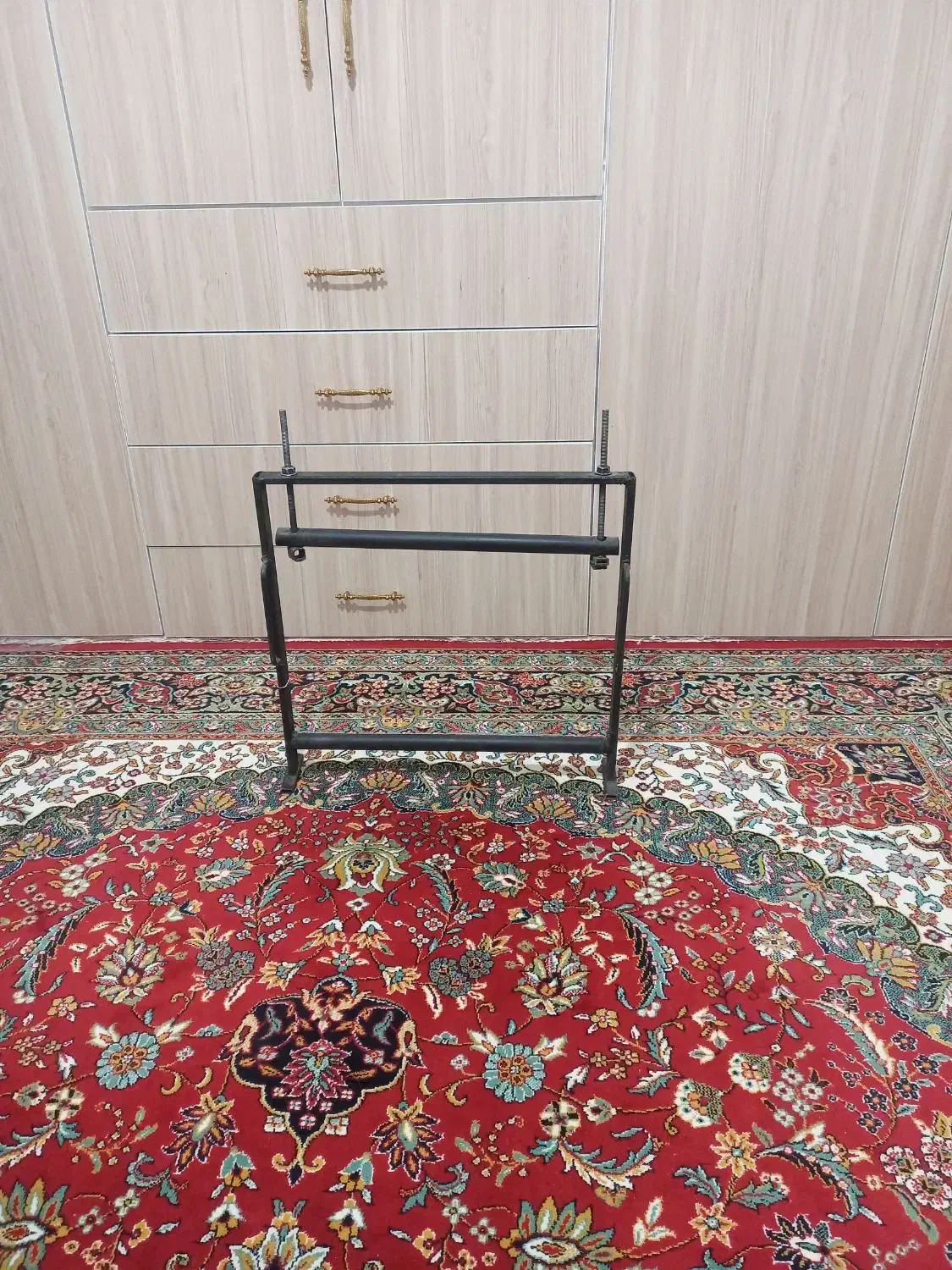 دار قالی بافی آهنی|لوازم خیاطی و بافتنی|اسدآباد, |دیوار