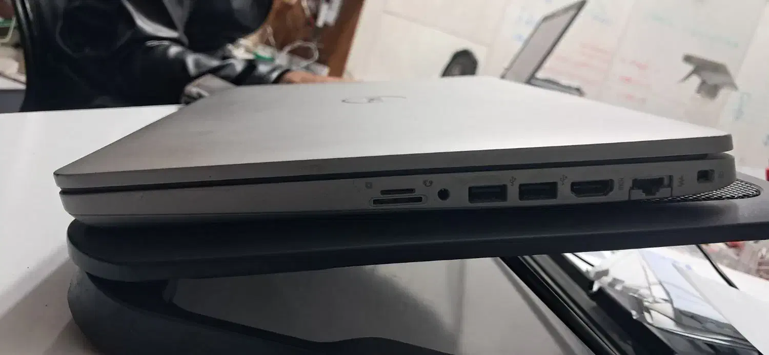 لپتاپ Dell Latitude 5510 i5 نسل ۱۰ لمسی|رایانه همراه|نجفآباد, کشاورز|دیوار