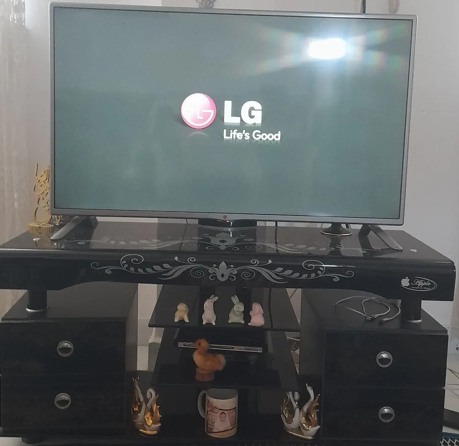 تلویزیون ۴۲ اینچ ال‌جی با کیفیت|تلویزیون و پروژکتور|لنگرود, |دیوار