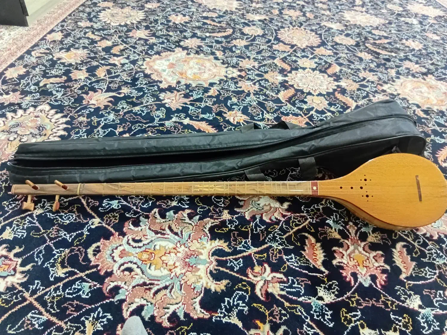 سه تار|سازهای سنتی|کوهدشت, |دیوار