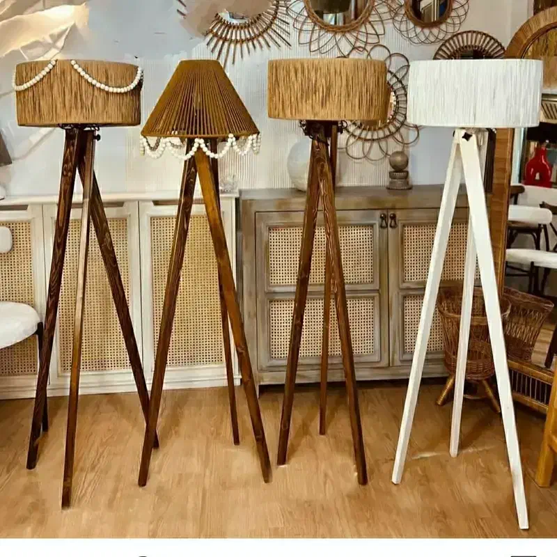 آباژور کنار سالنی و ایستاده|چراغ خواب و آباژور|مشهد, طلاب|دیوار